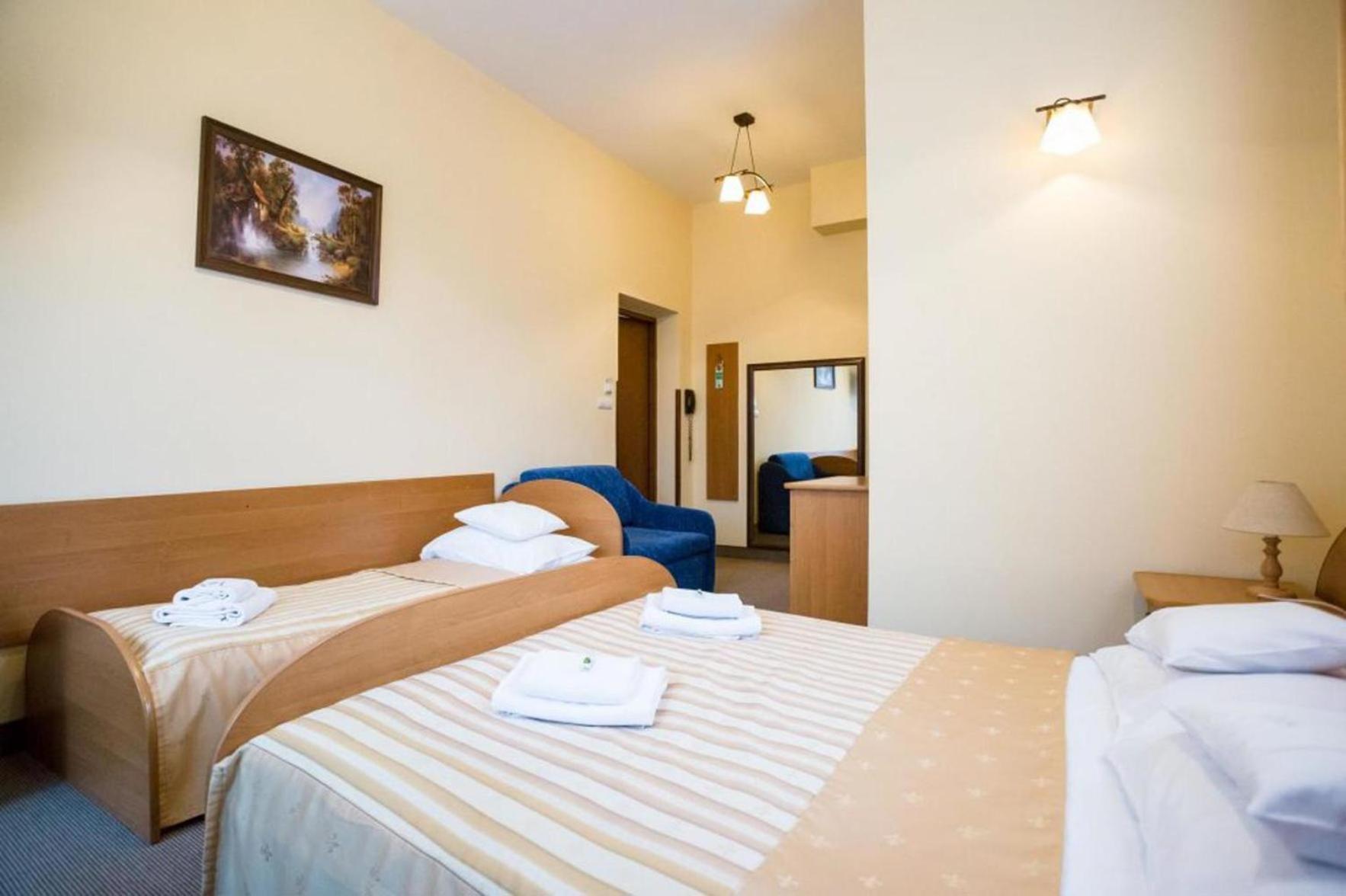 Bed & Breakfast Osrodek Fian - I Konferencje W Centrum 3*
