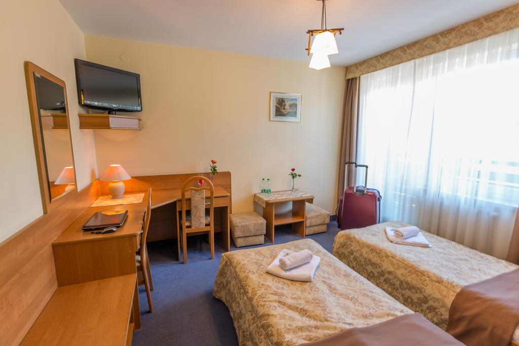 Osrodek Fian - I Konferencje W Centrum Zakopane
